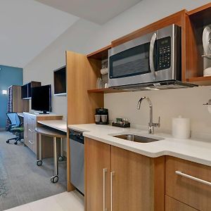 King Studio Suite Hearing Access or Non-Smoking